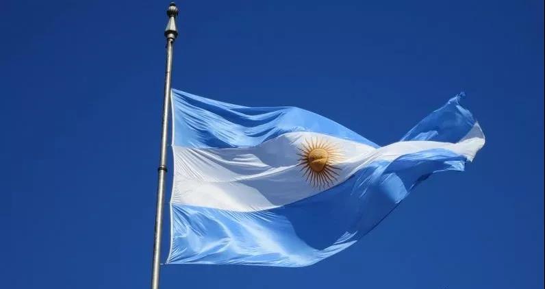 這個南美大國貨幣貶值利率飆升至40%，外貿貨代須留意收款風險！